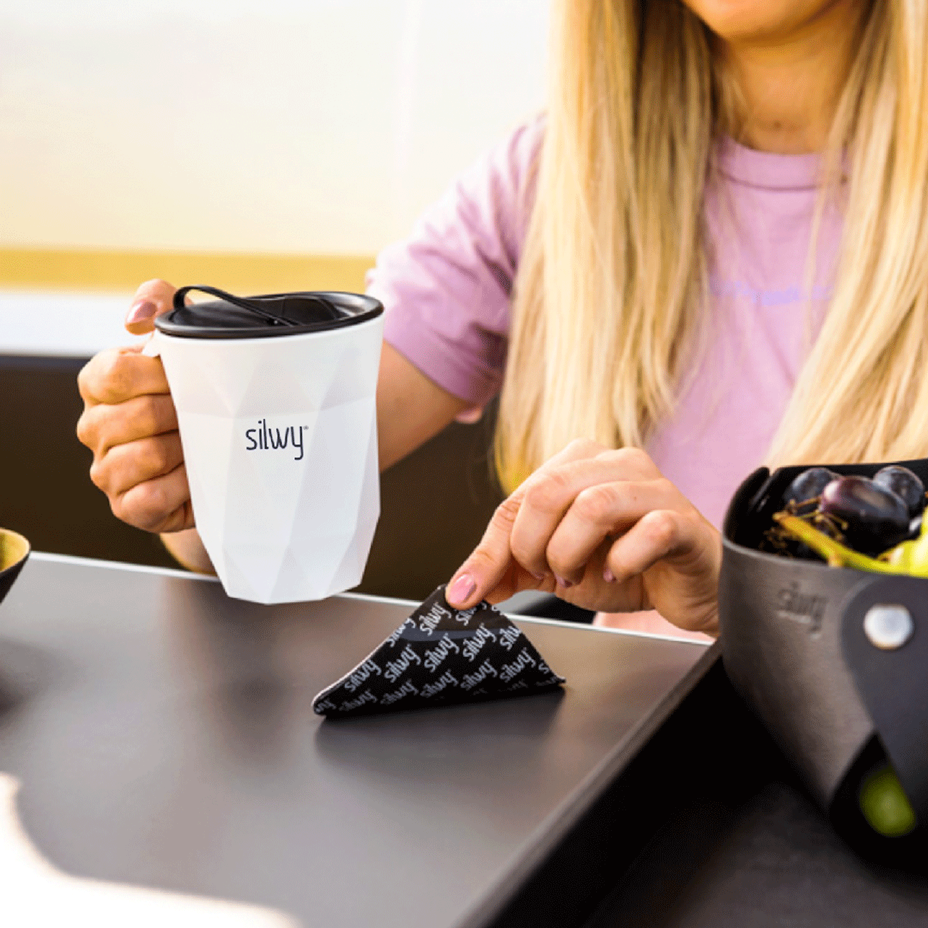 Magnetic Plastic To-Go Cup incl. Pad